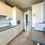 T3 Face A Avec Terrasse Et Parking Prive, 4 Couchages - Fr-1-245-97 * La Baule